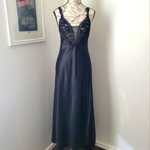 Vintage Victoria's Secret Gold Label Black Longline Nightgown Lace NWT Small